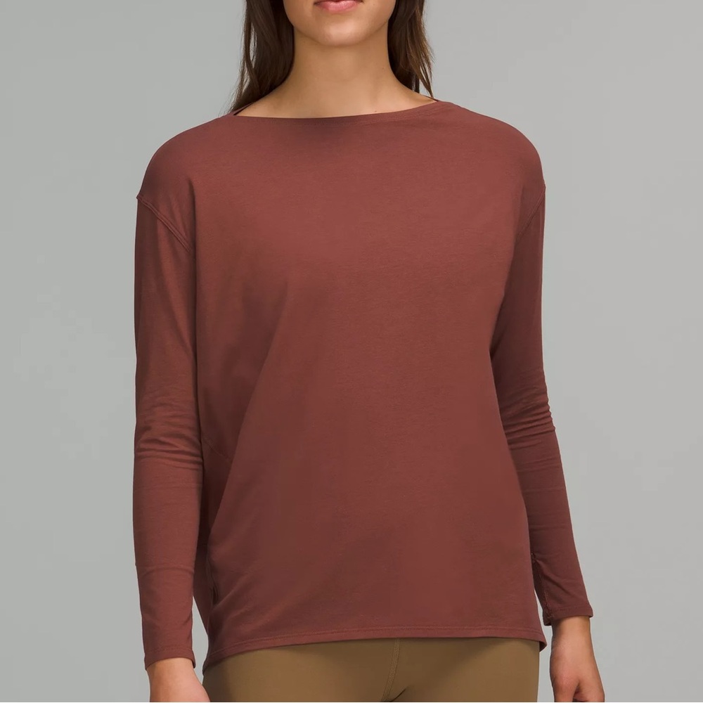 Lululemon Back in Action Long Sleeve Tee Shirt  RULU fabric